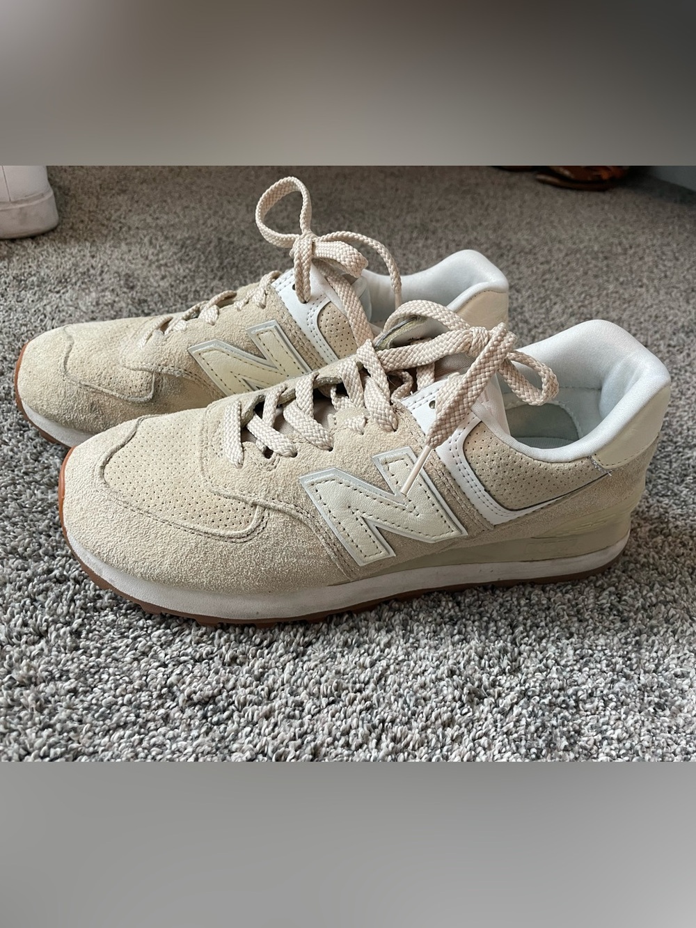 Women’s New Balance 574 - Cream, Size 8.5